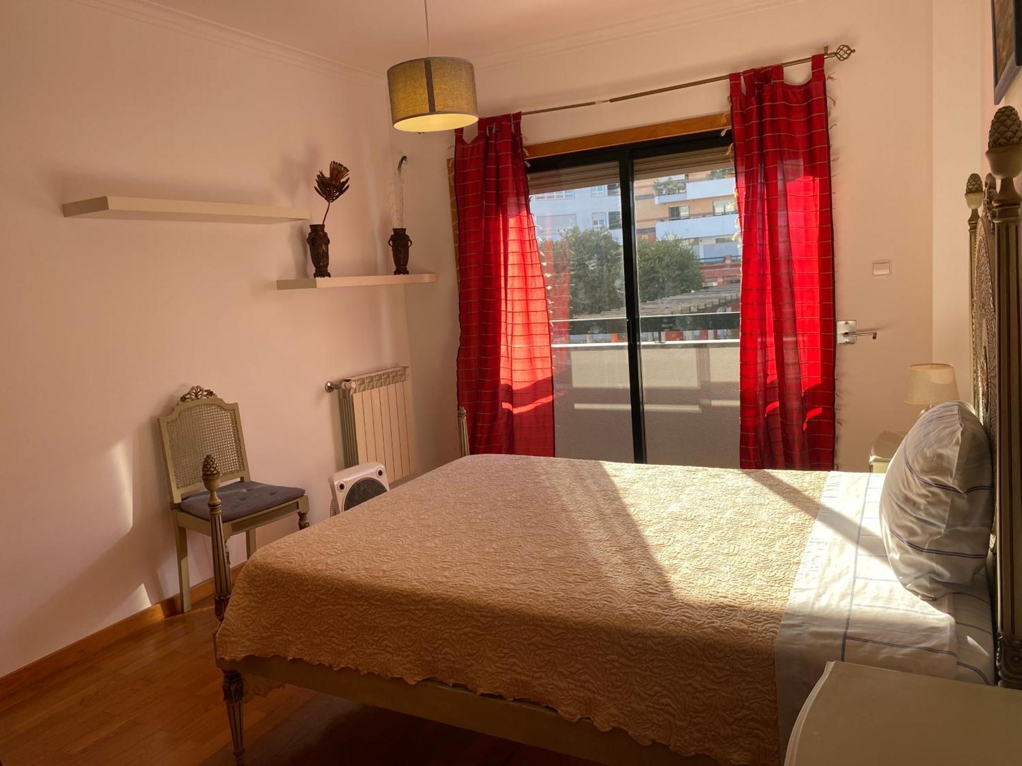 Apartamento Novo Muito Confortavel Com Vista Rio Algés Eksteriør bilde