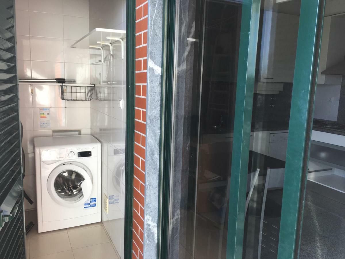 Apartamento Novo Muito Confortavel Com Vista Rio Algés Eksteriør bilde